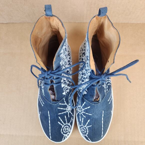 Free People Blue Gansvoort Embroidered Suede Hi Top Moccasin Sneaker Women’s 6 - Picture 5 of 15
